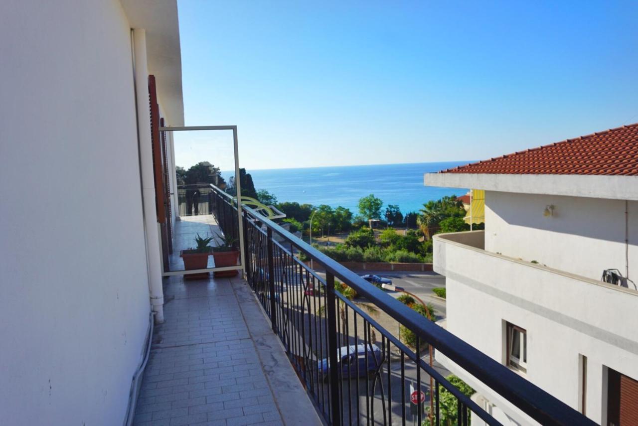 Stars Home Tropea Buitenkant foto